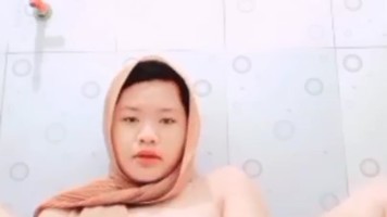 Bokep Jilbab – Hijabers Lonte Colok Memek Pake Terong