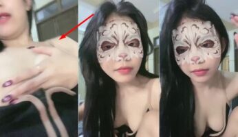 Sendirian Aja Kak Chellia Tocil Goyang Ebot Dream