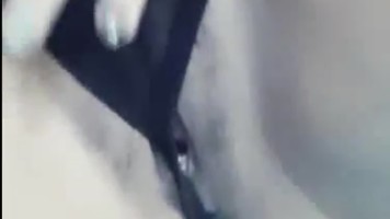 Sintia Show Memek Basah Merekah