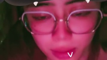 Spill Lubang Meki Sambil Ngangkang Erotis