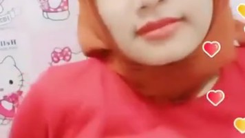Mbak Jihan Hijab Live Nyusuin Monik