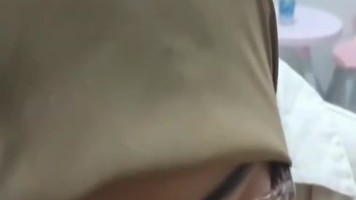 Bokep Jilbab – Nikmat yang Bisa Dirasakan Sepongan Cewek Jilbab Kacamata