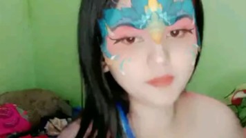 Sheliia Cantik Pamer Uting Gemesin