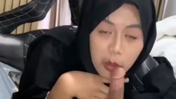 Lutfia Hijab Kostum Spiderman Ngewe Panas Banget
