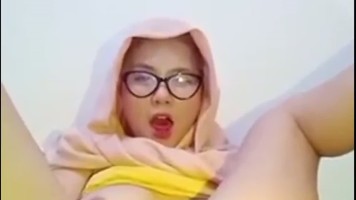 Ukhti Hijab Cantik Colmek Ngangkang Meki Pink